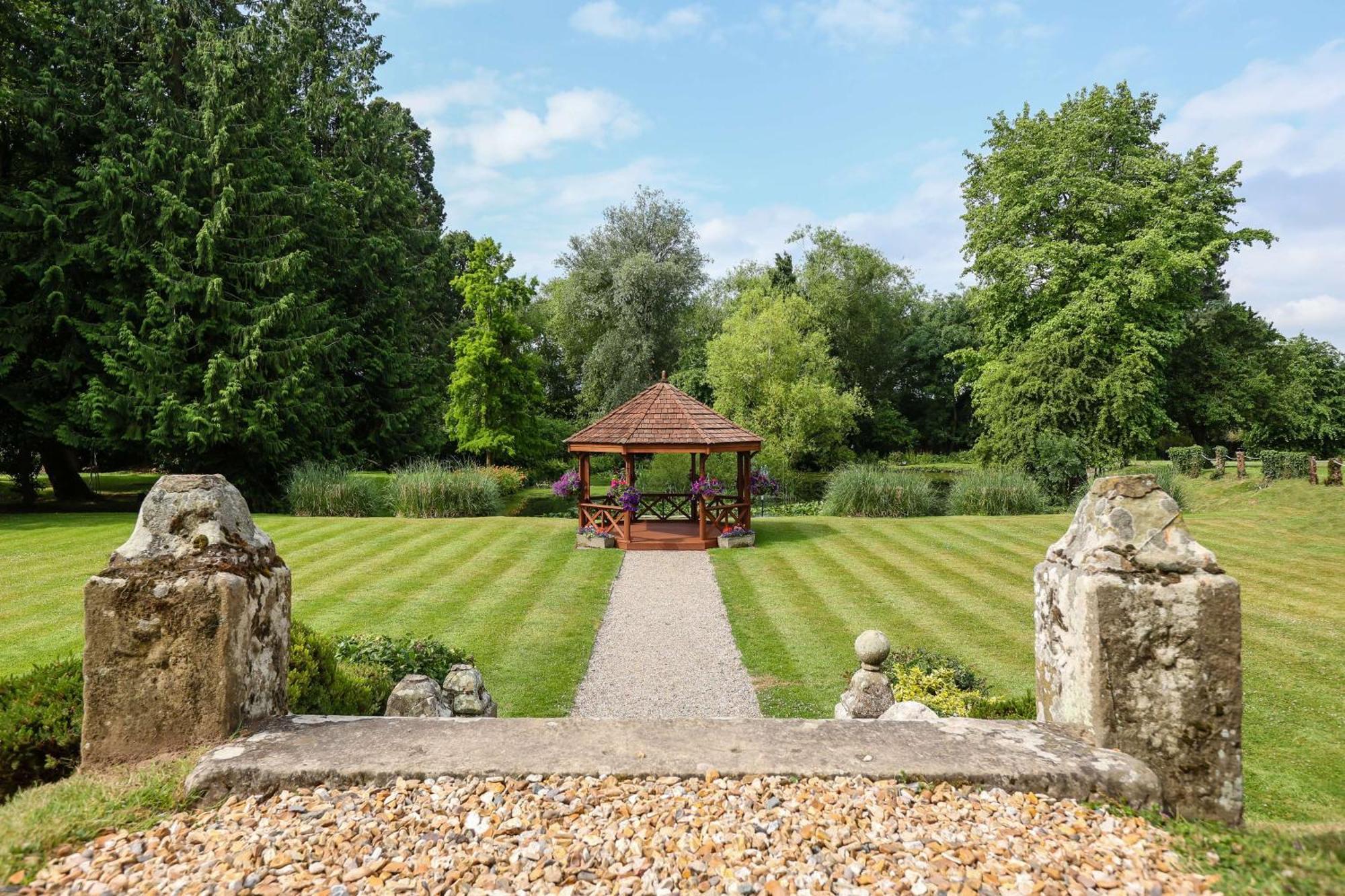 Albrighton Hall Hotel And Spa, A Member Of Radisson Individuals Hadnall Zewnętrze zdjęcie